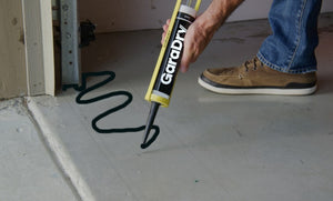 Garadry Klebstoff- und Abdichtungsmittel, das für den Garagenboden verwendet wird.
